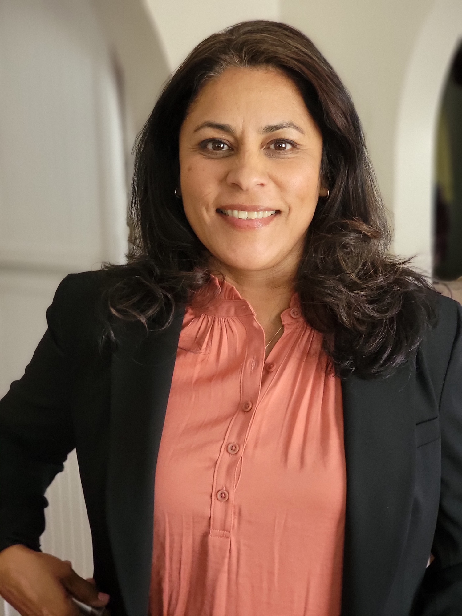 Maria (Mari) Hernandez - Ketamine-Assisted Psychotherapist