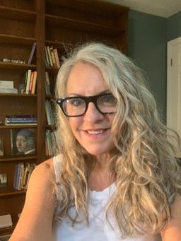 Maureen Fiorelli - Ketamine-Assisted Psychotherapist