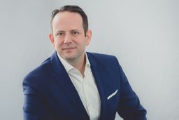 Ofer Ziv - Ketamine-Assisted Psychotherapist