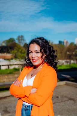 Noushine Navabi Palatchi - Ketamine-Assisted Psychotherapist