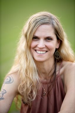 Zia Elena Sichi - Ketamine-Assisted Psychotherapist